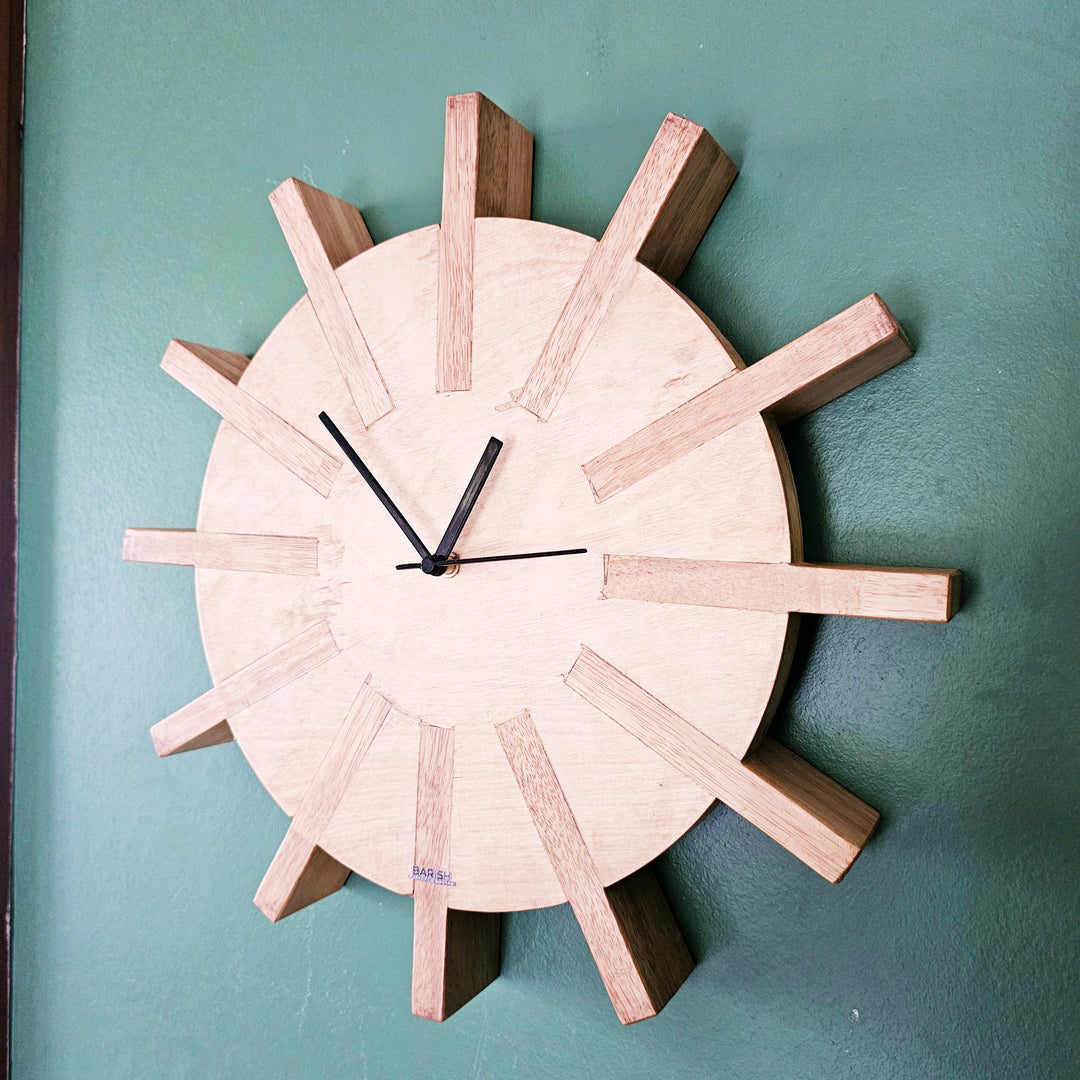 Wall Clock Round Spikes Stock