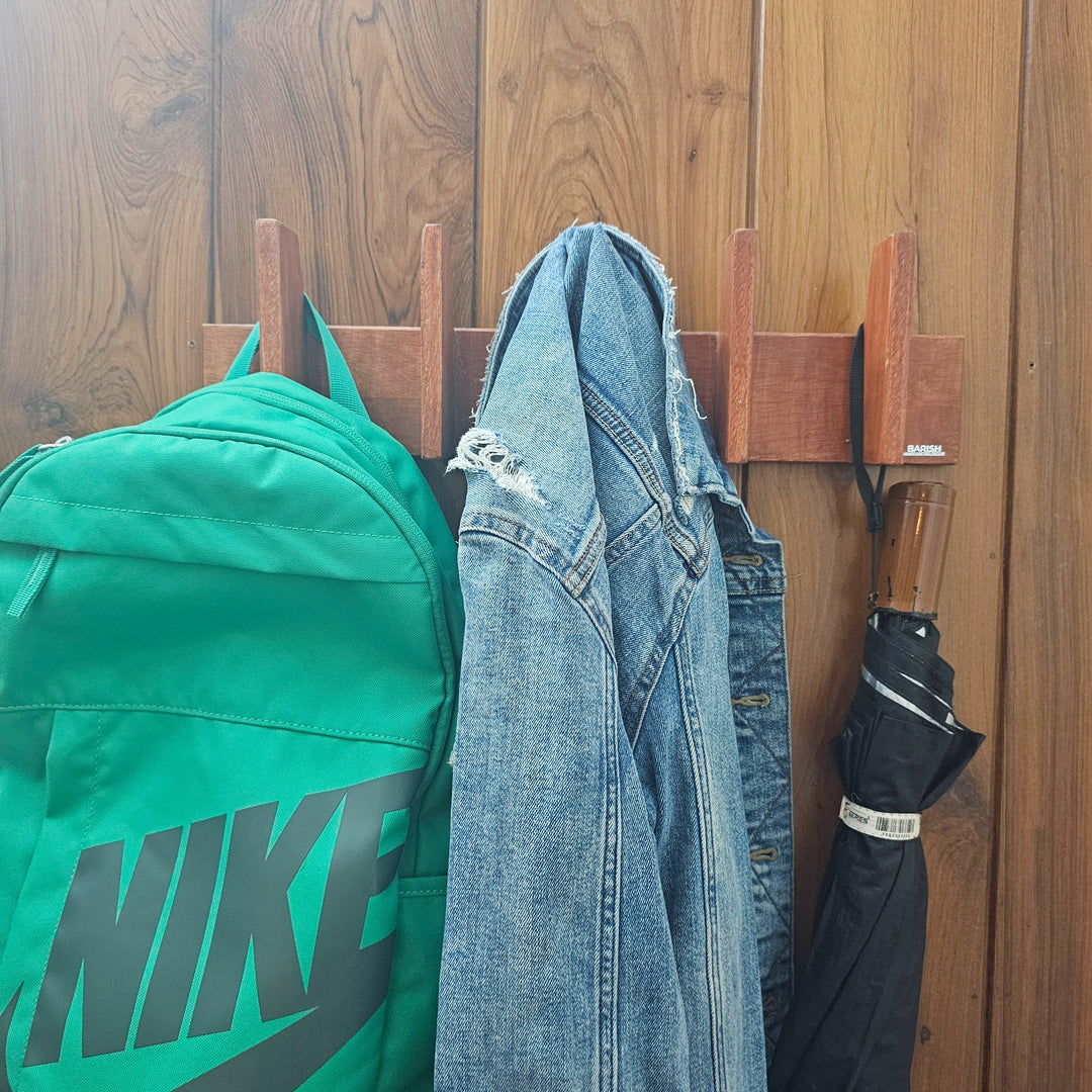 Multi-Purpose Coat Hanger Compact